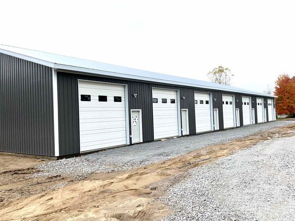 1690 E 700 S, Wolcottville, IN 46795